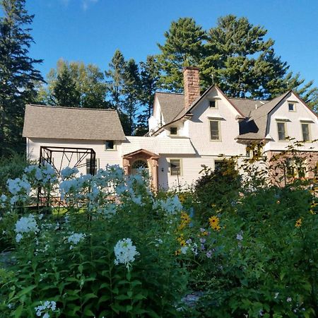 Pinehurst Inn Bed & Breakfast Бейфилд Экстерьер фото