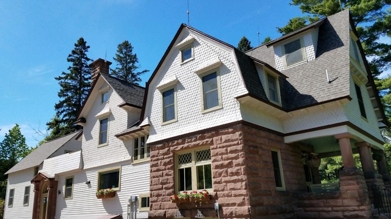 Pinehurst Inn Bed & Breakfast Бейфилд Экстерьер фото